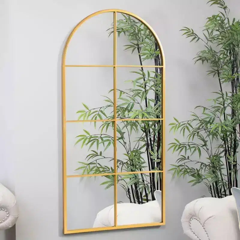Miroir mural à cadre métallique arqué