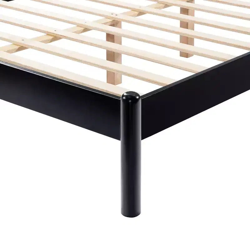 Cadre de lit plateforme moderne en bois d'hévéa avec tête de lit moelleuse gris clair